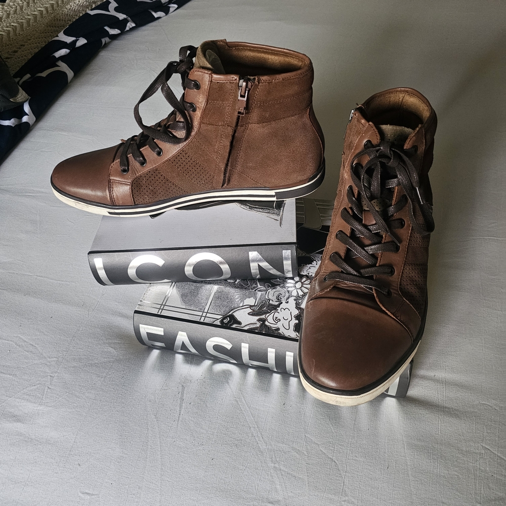 Kenneth Cole Brown High-Top Sneakers